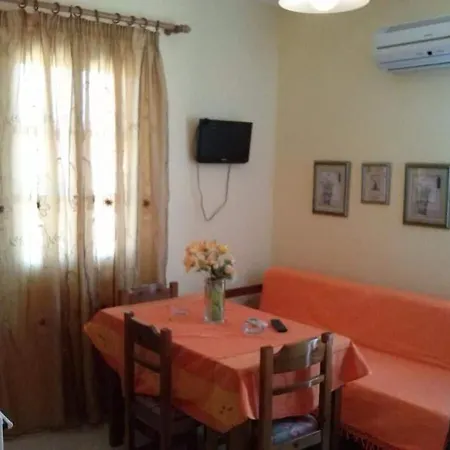 Maistrali Studios & Guest house Plaka (Naxos)