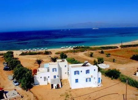 Maistrali Studios & Plaka (Naxos)