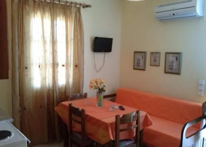 Maistrali & 招待所 Pláka