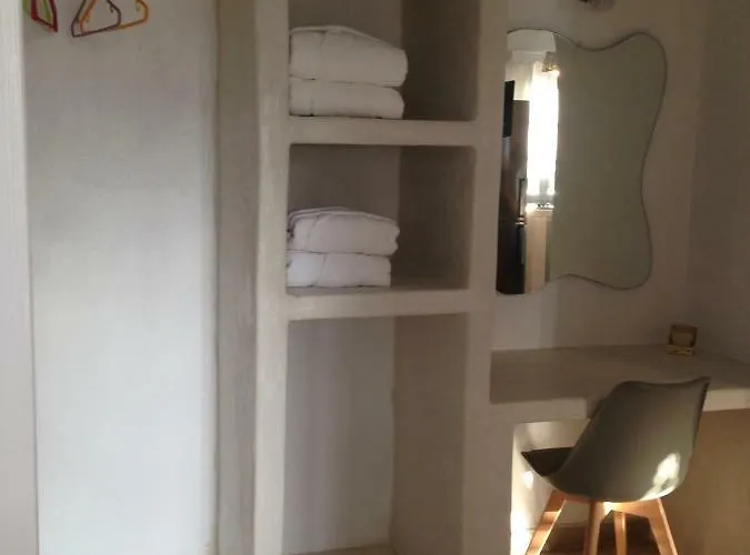 Maistrali & 招待所