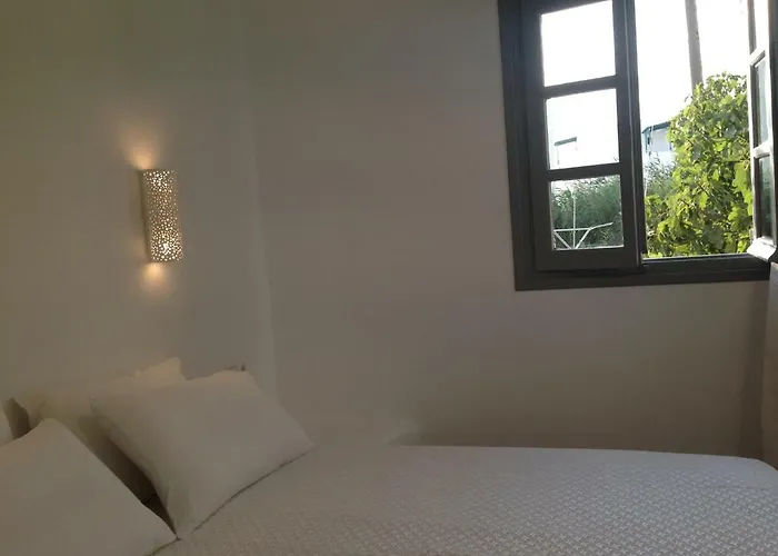 招待所 Maistrali & Pláka